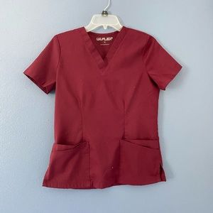 Uniform advantage scrub top